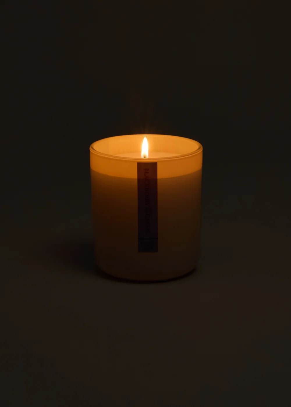 Black Berry Candle Image 2