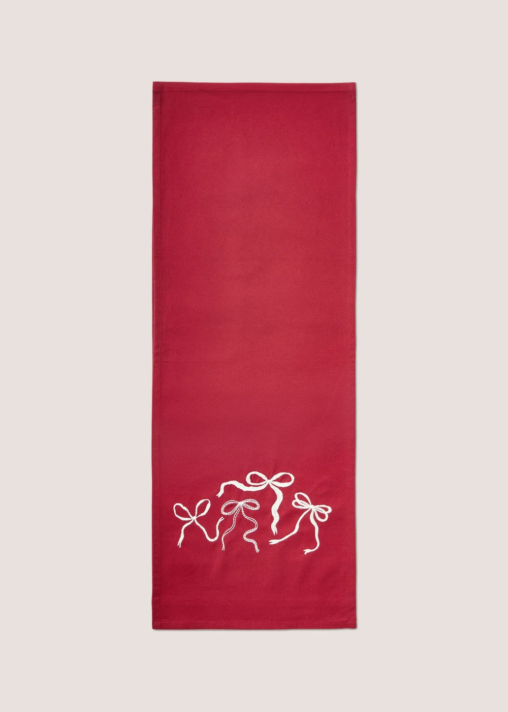 Red Bow Print Table Runner Image 1