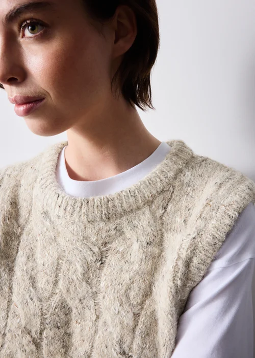 Camel Knitted Vest Top - M Image 5