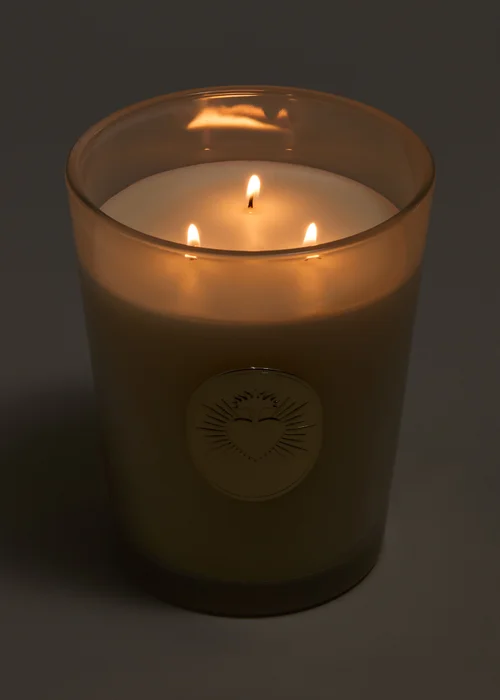 Cashmere Heart Large Candle Image 2