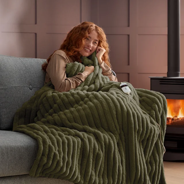 SilentNight Green Ribbed Faux Fur Heated Throw