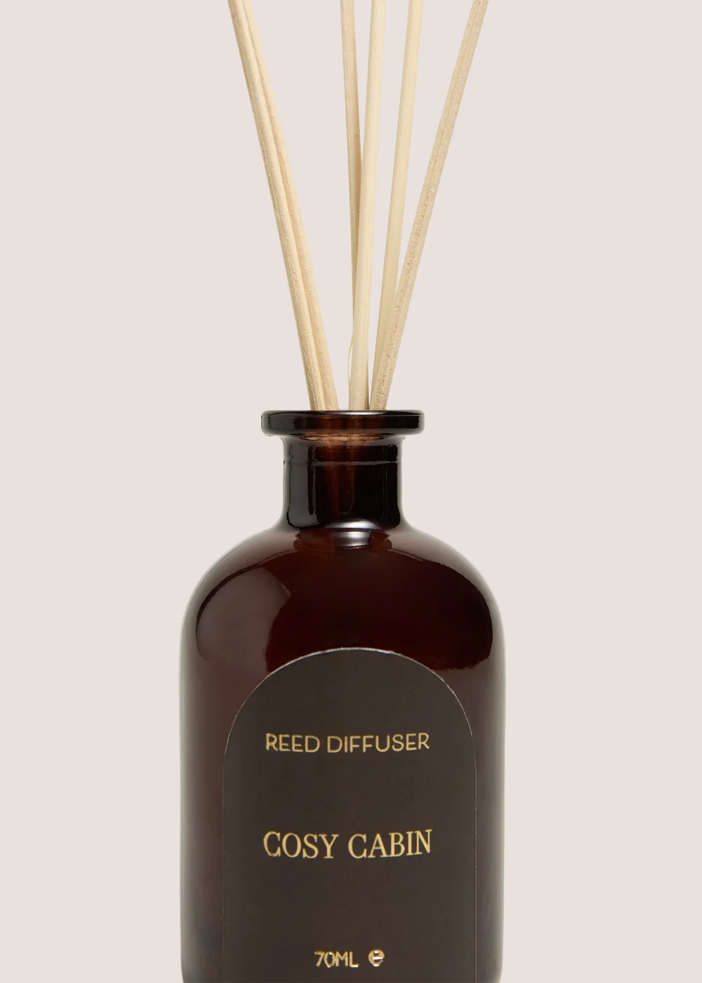 Chocolate Brown Cosy Cabin 70ml Diffuser Image 2