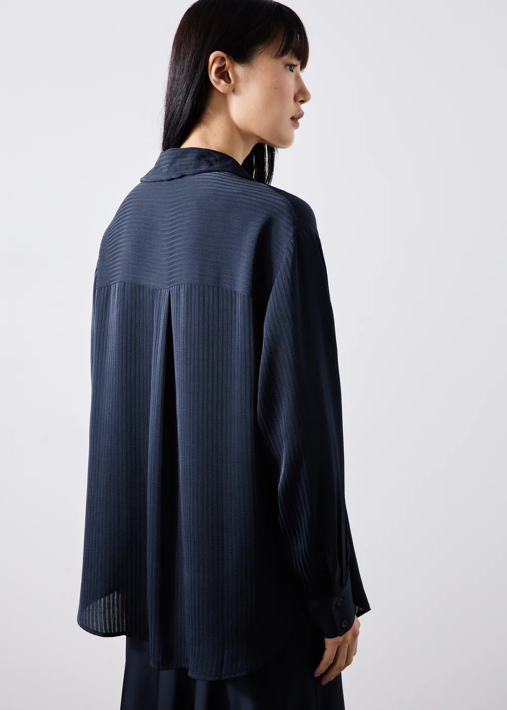 Navy Satin Textured Shirt - 8 Image 2