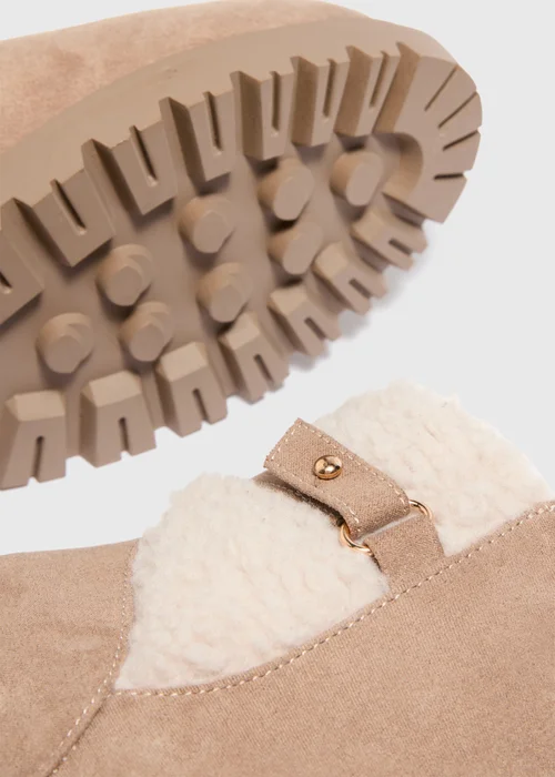Soleflex Taupe Borg Boots - 3 Image 2
