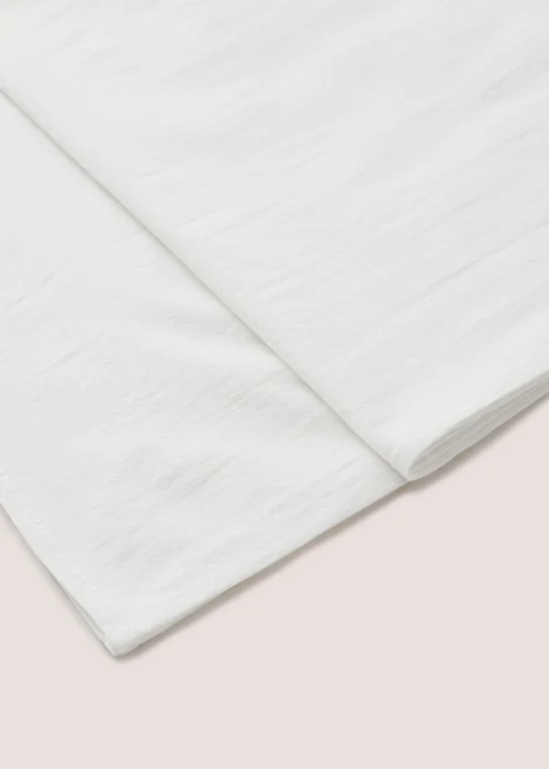 White Tablecloth Image 2