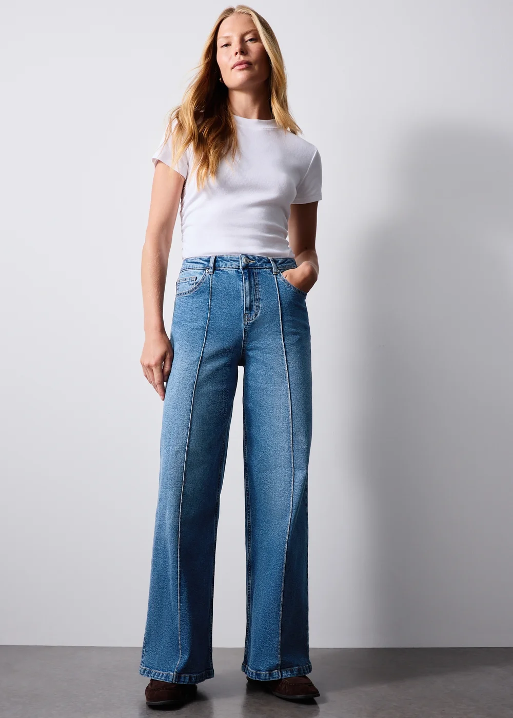 Midwash Exposed Seam Wide leg Jeans - 24/L29 Image 1