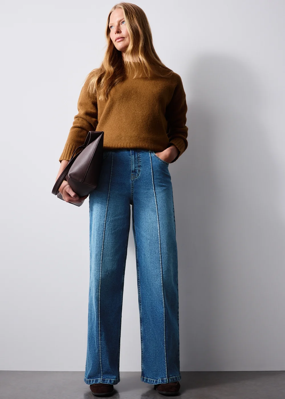 Midwash Exposed Seam Wide leg Jeans - 24/L29 Image 2