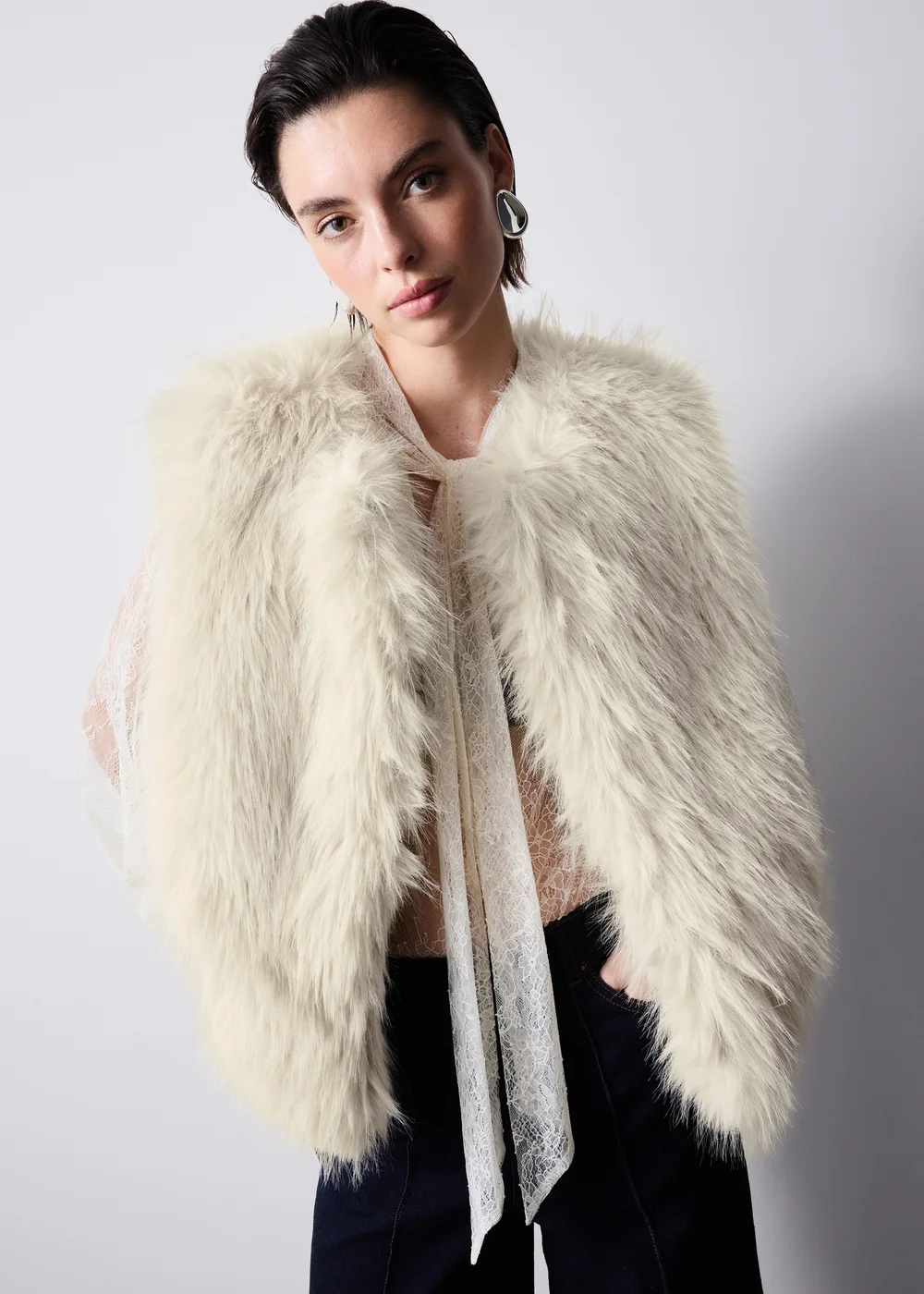 Cream Faux Fur Collarless Gilet - S Image 1