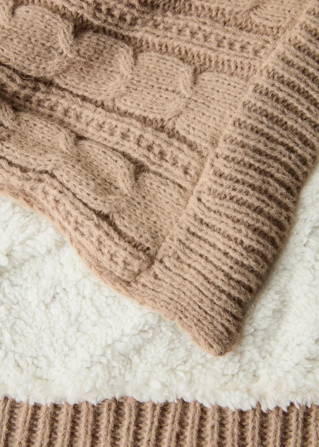 Beige Knitted Throw