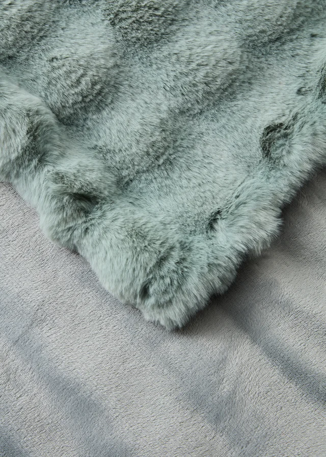 Blue Bubble Faux Fur Throw