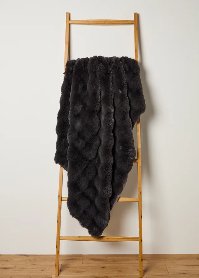Grey Bubble Faux Fur Throw