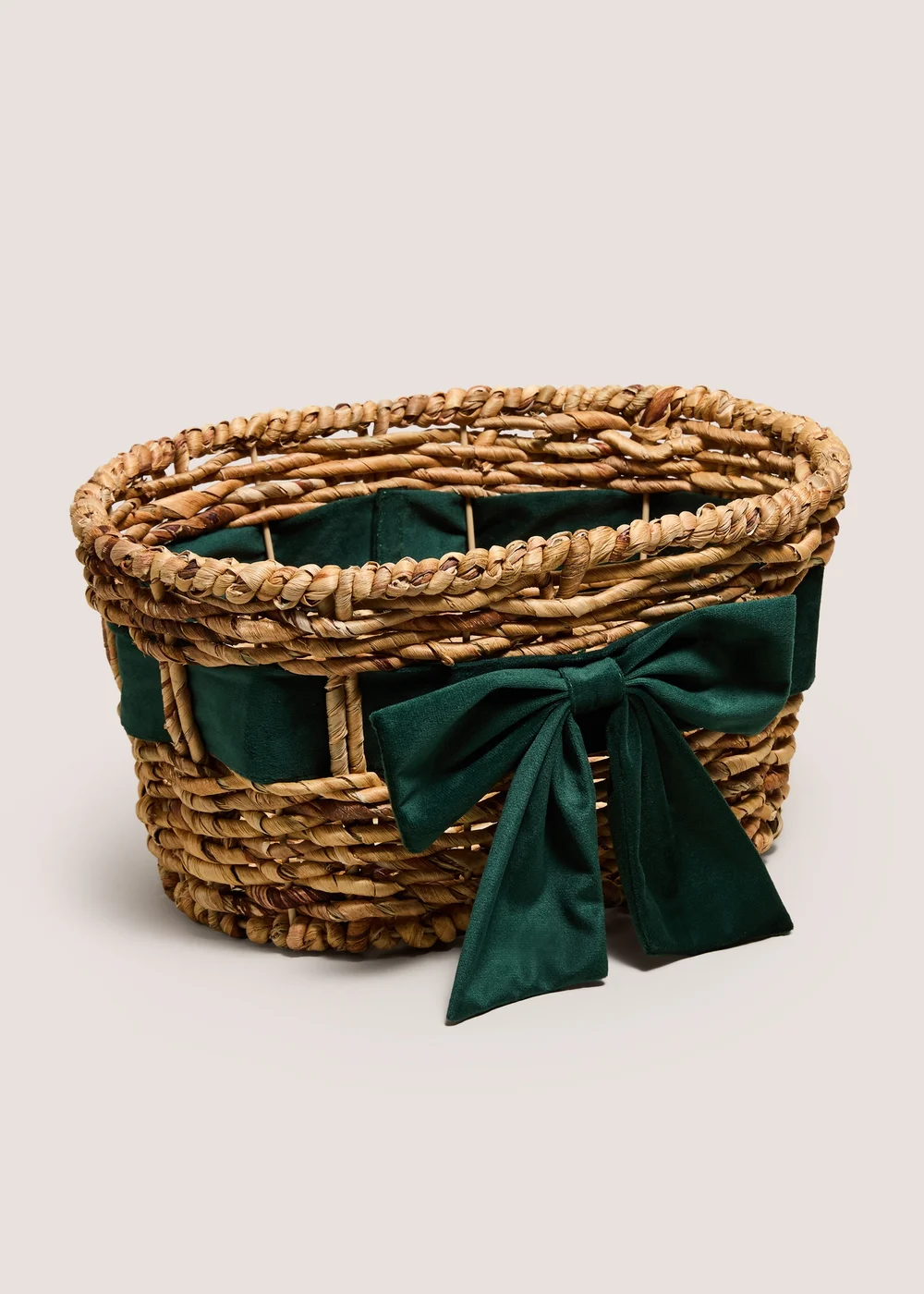 Green Bow Wicker Basket Image 1