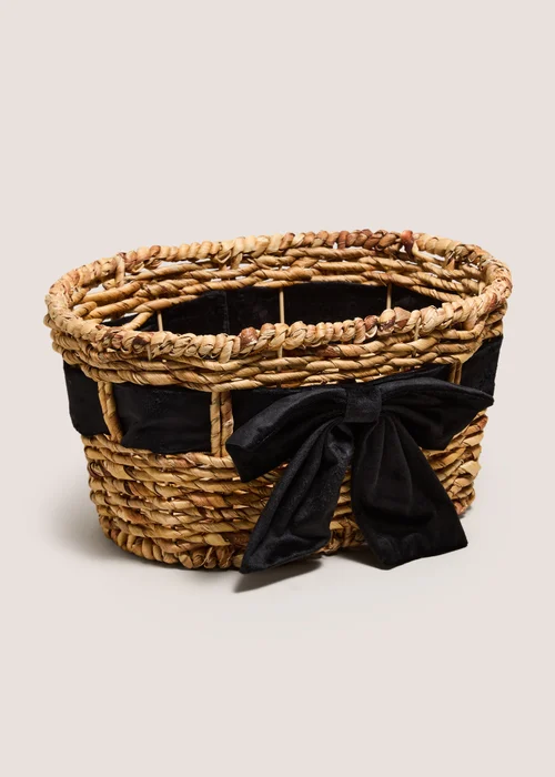 Mono Bow Wicker Basket Image 1