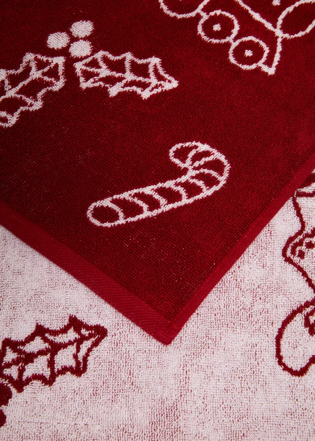 Red Gingerbread Jacquard Towel