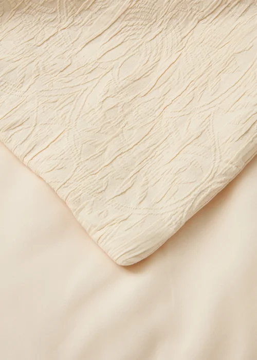 Cream Textured Washed Bedspread Image 2
