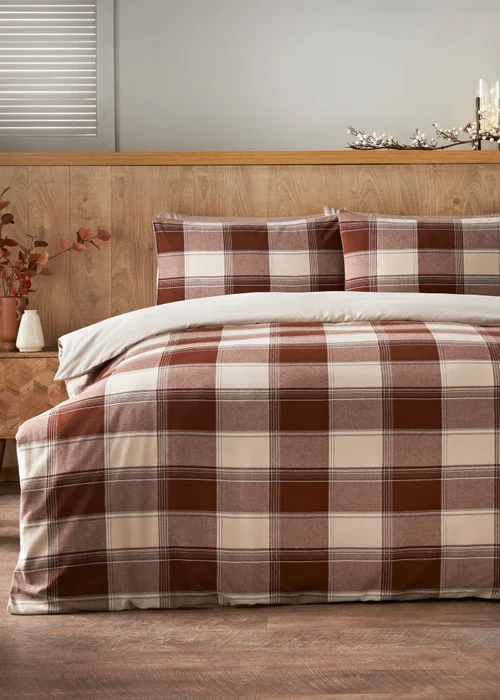 Red Yarn Checked Duvet Set - Single Image 1