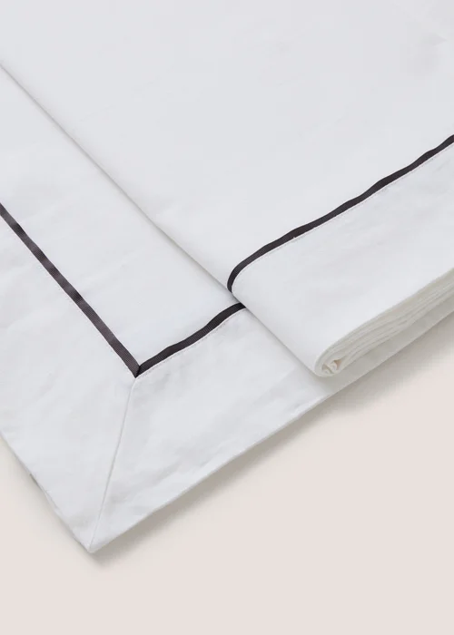 White Bordered Tablecloth Image 2