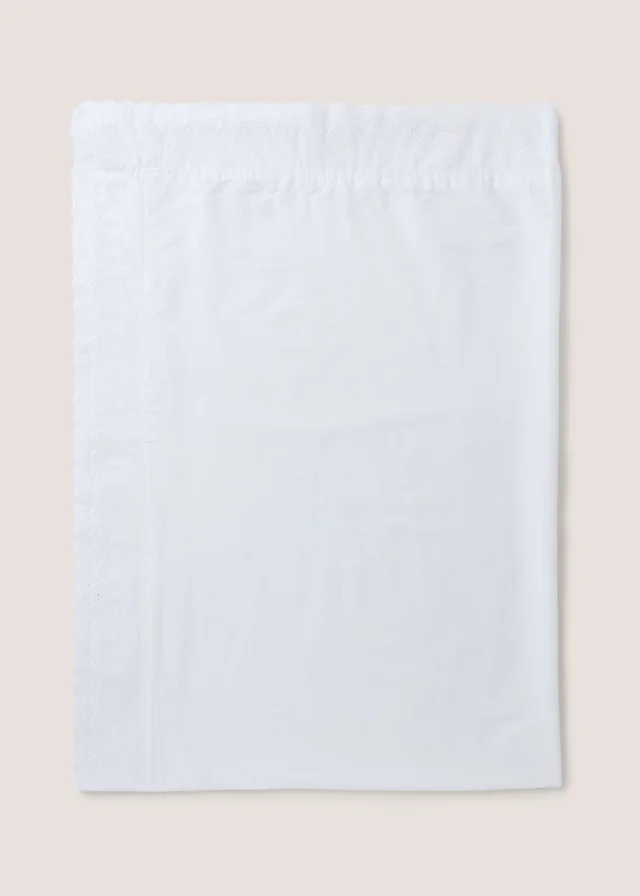 White Lace Edge Tablecloth