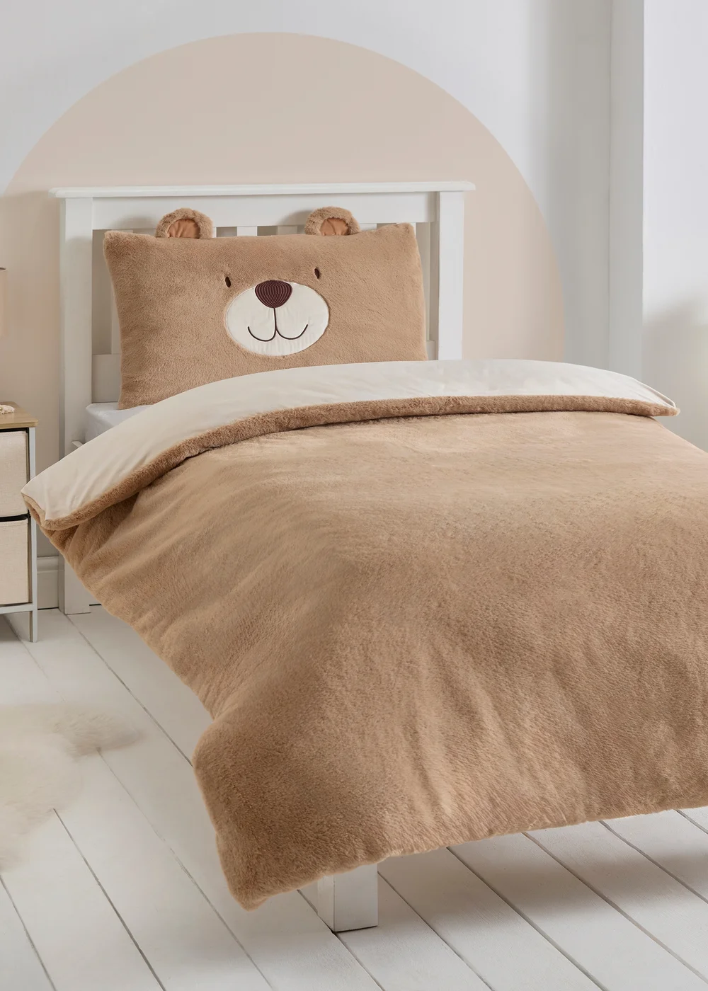 Natural Patch Bear Faux Fur Duvet Set - Single Image 1