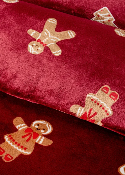 Red Gingerbread Fleece Duvet Set - Single Image 3