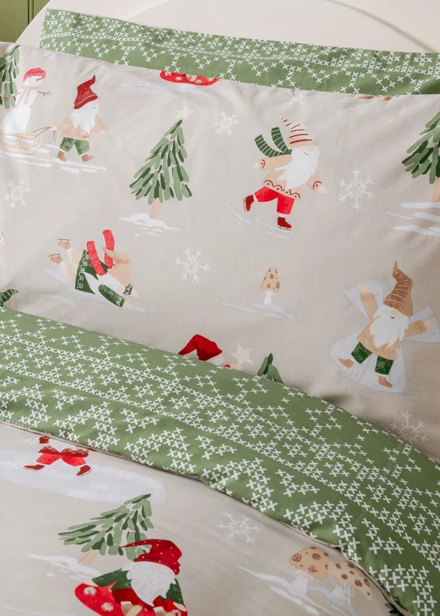 Cream/Blue Gnome Christmas Duvet Set