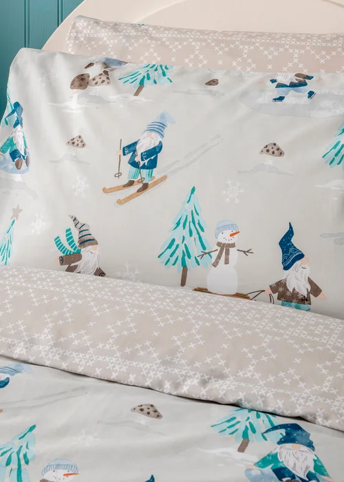 Cream/Blue Gnome Christmas Duvet Set - Single Image 3