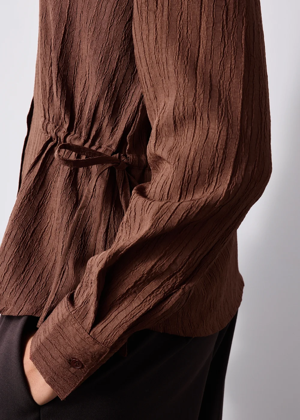 Chocolate Brown Textured Cinched Waist Shirt - 8 Image 3