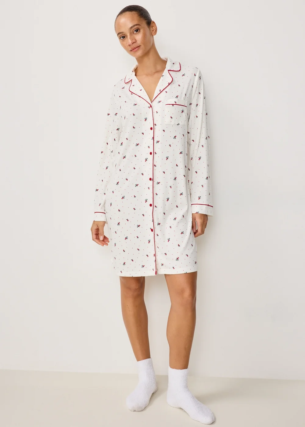 Cream Holly Christmas Night Shirt - 2XL Image 1