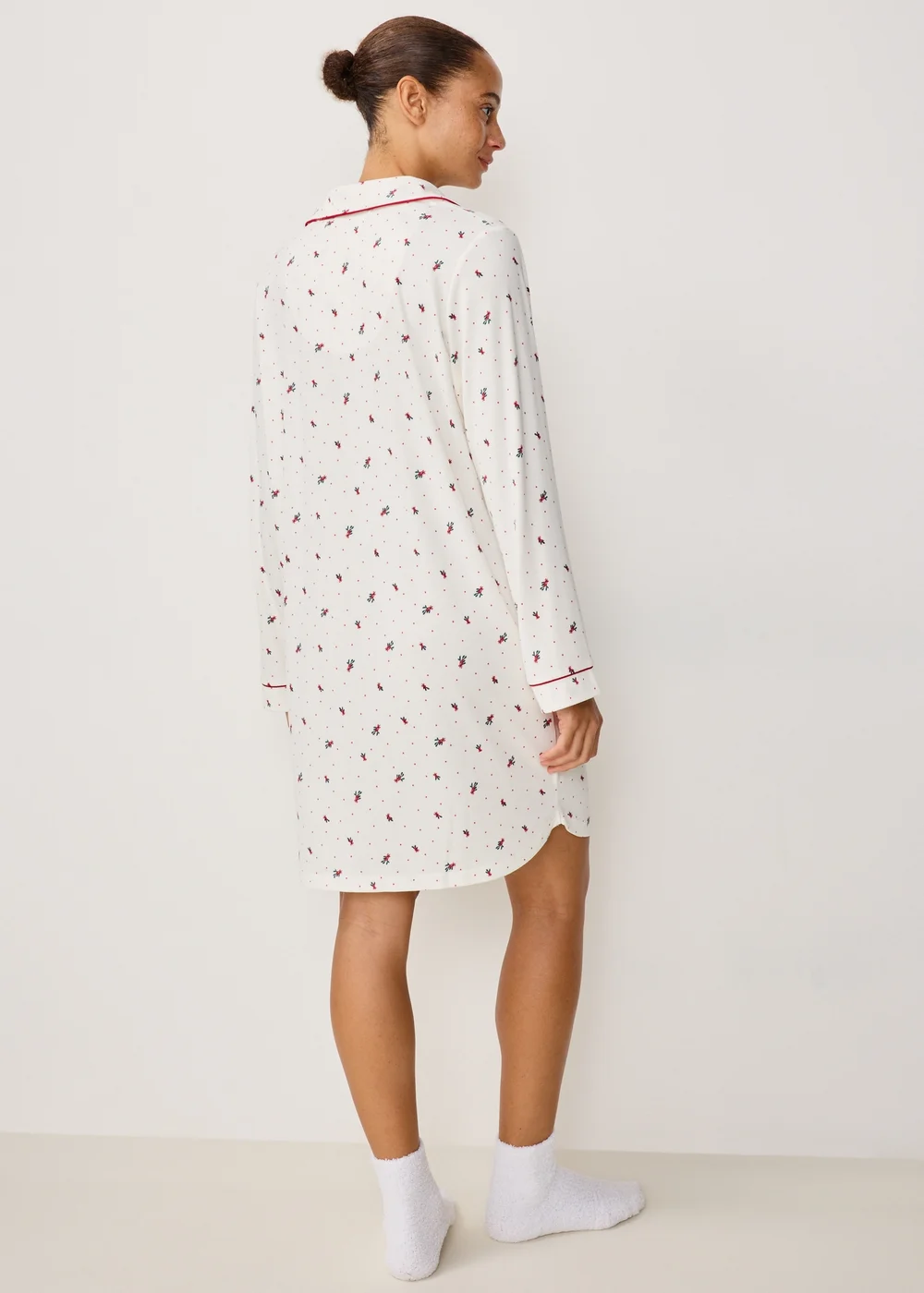 Cream Holly Christmas Night Shirt - 2XL Image 2