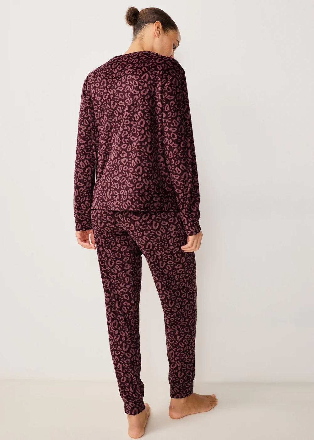 Burgundy Leopard Long Lounge Set - XS Image 2