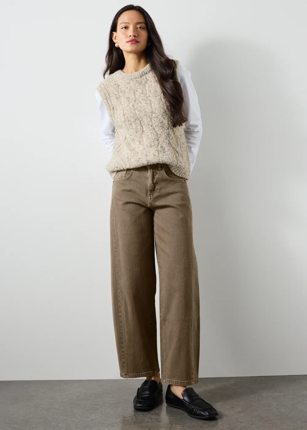 Mocha Barrel Jean - 24/L29 Image 3