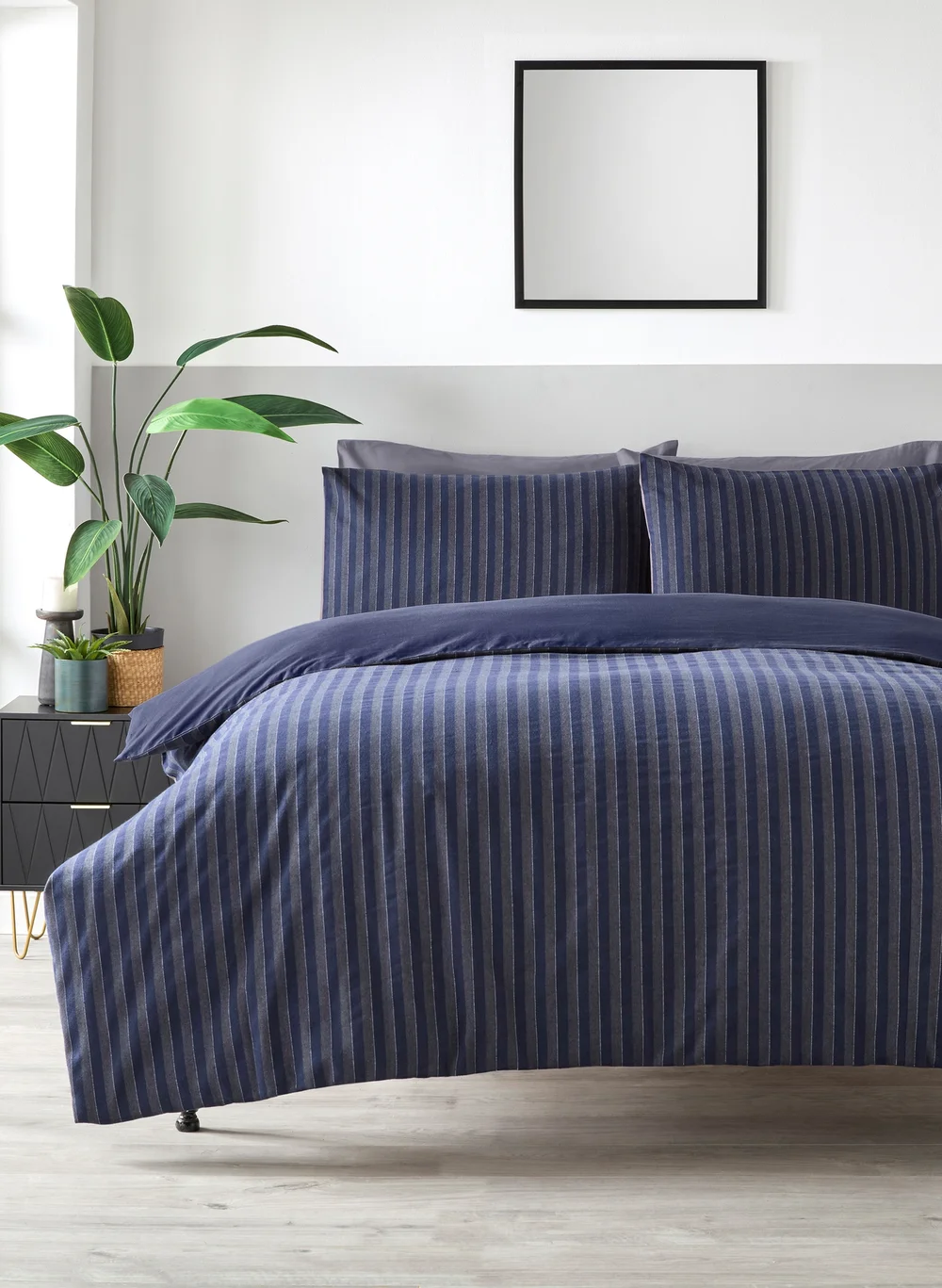 Blue Jacquard Stripe Duvet Set - Double Image 1