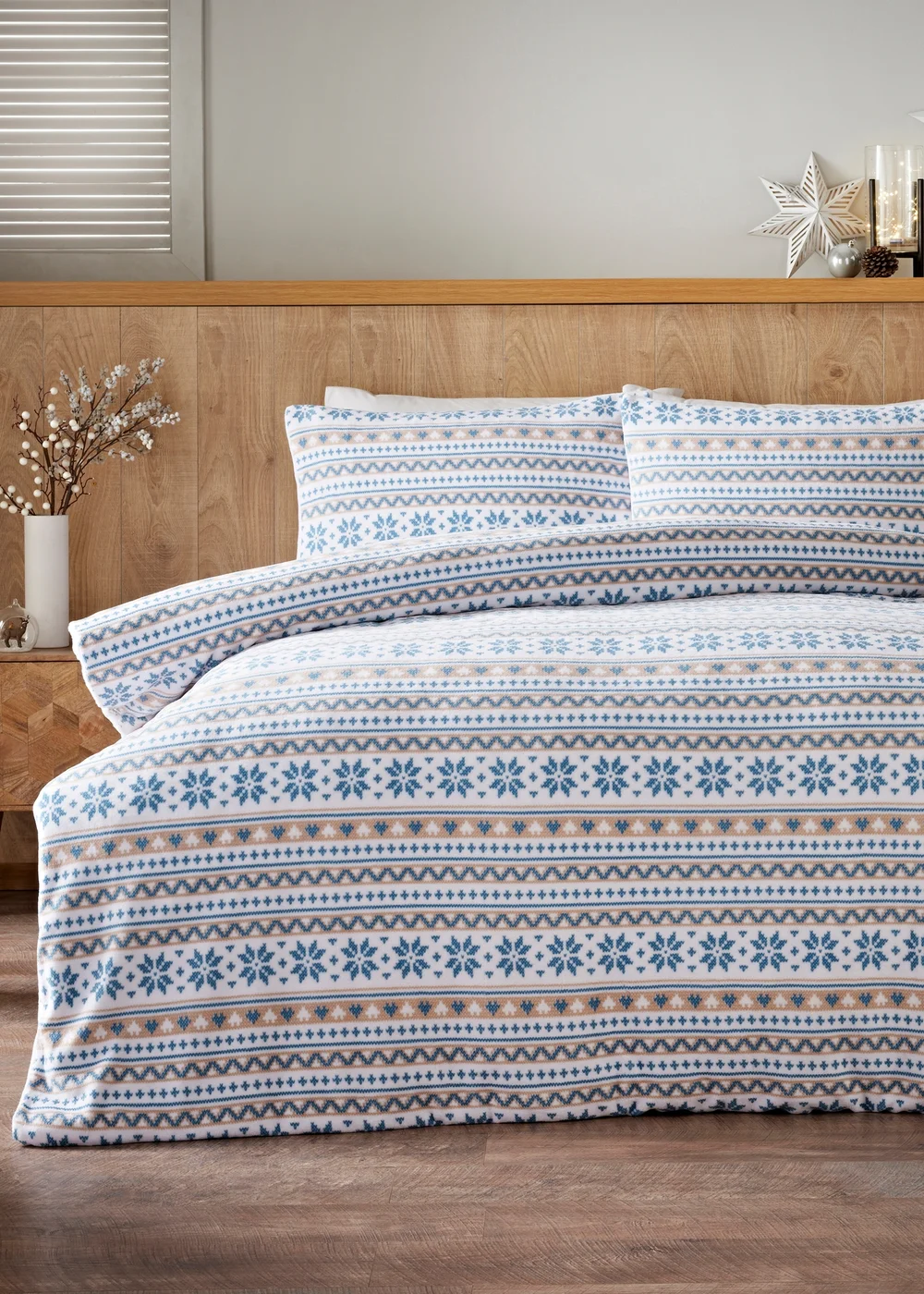 Blue Frosted Fleece Fairisle Duvet Set - Single Image 1