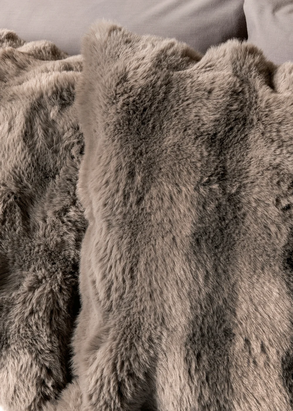 Grey Faux Fur Duvet Set - Double Image 3