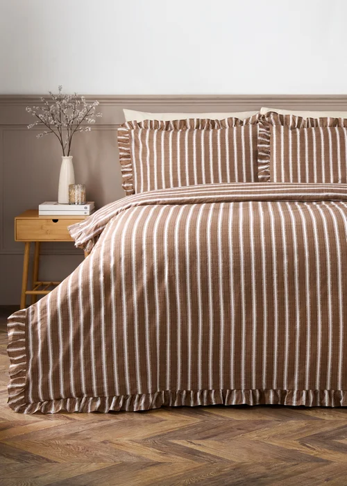 Brown & Cream Stripe Ruffle Duvet Set - Double Image 1