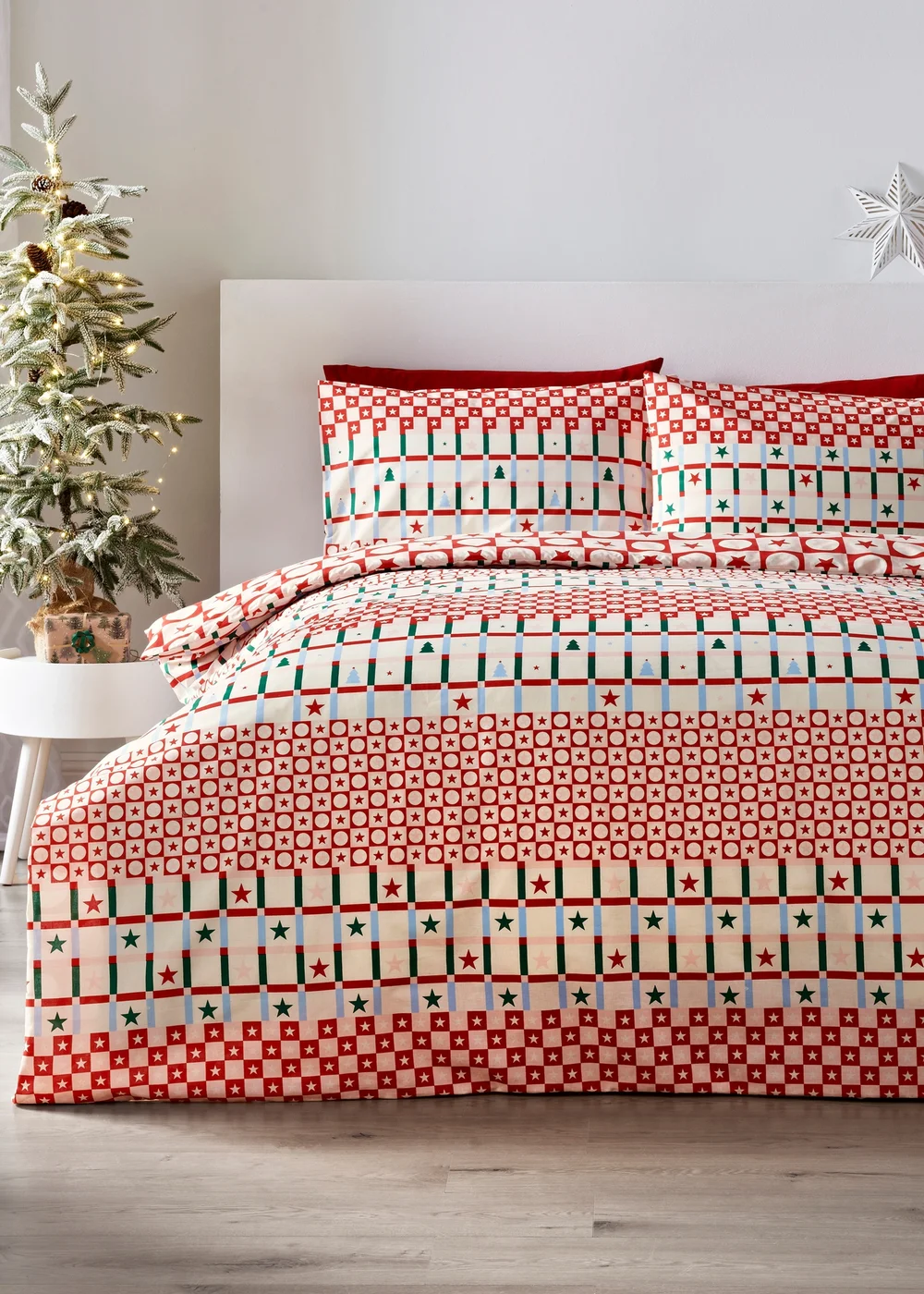 Pink Star Duvet Set - Single Image 1