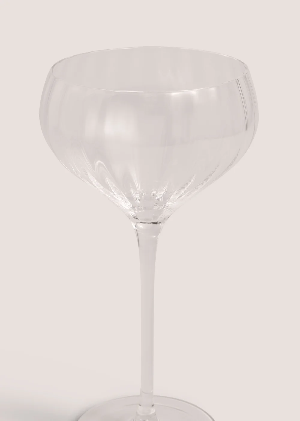 2 Pack Clear Groove Wine Glasses Image 2