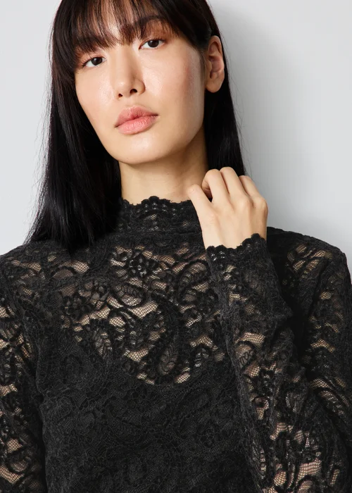 Black Velvet Lace Top - 8 Image 3