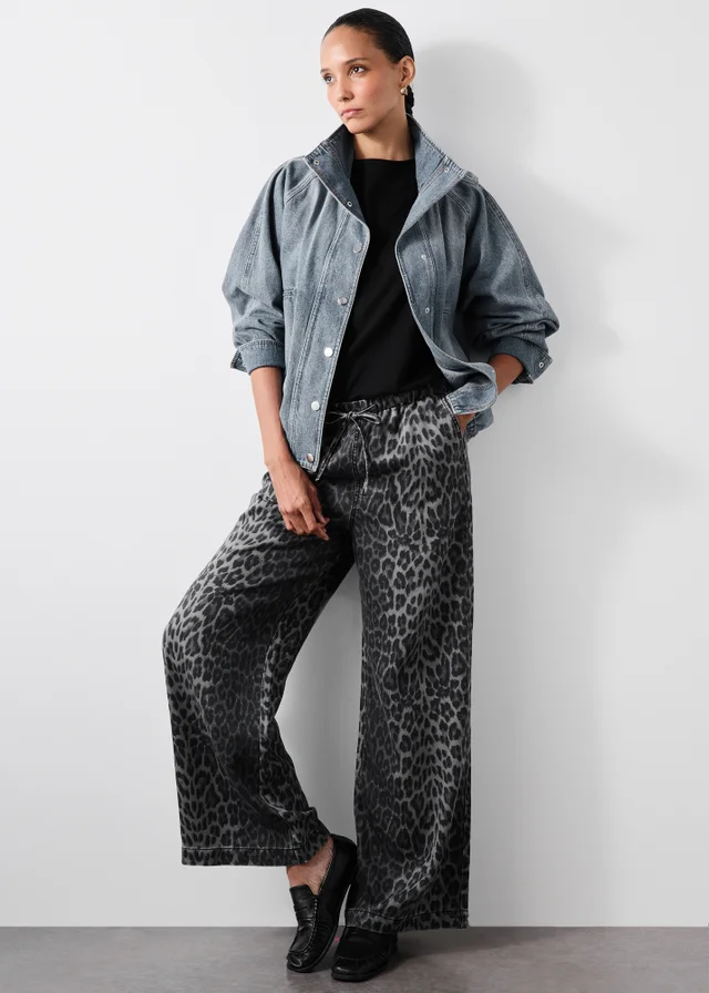 Grey Comfort Leopard Wide Leg Jeans