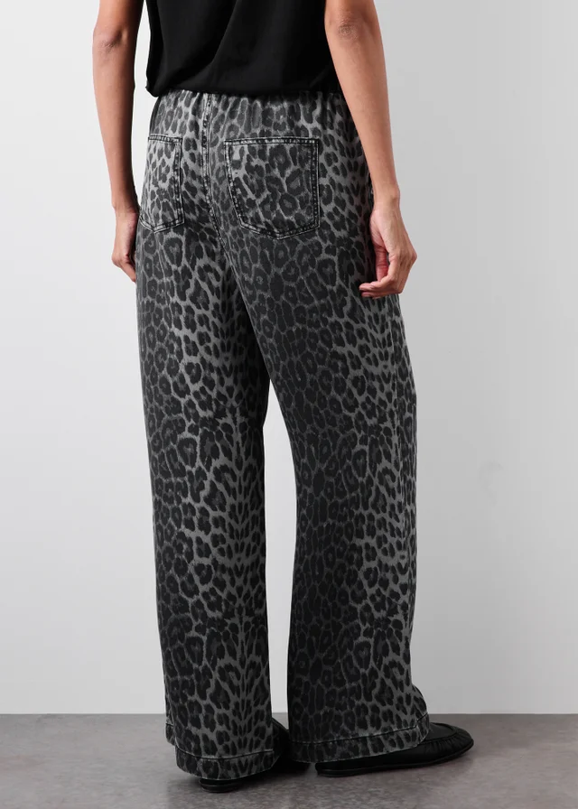 Grey Comfort Leopard Wide Leg Jeans