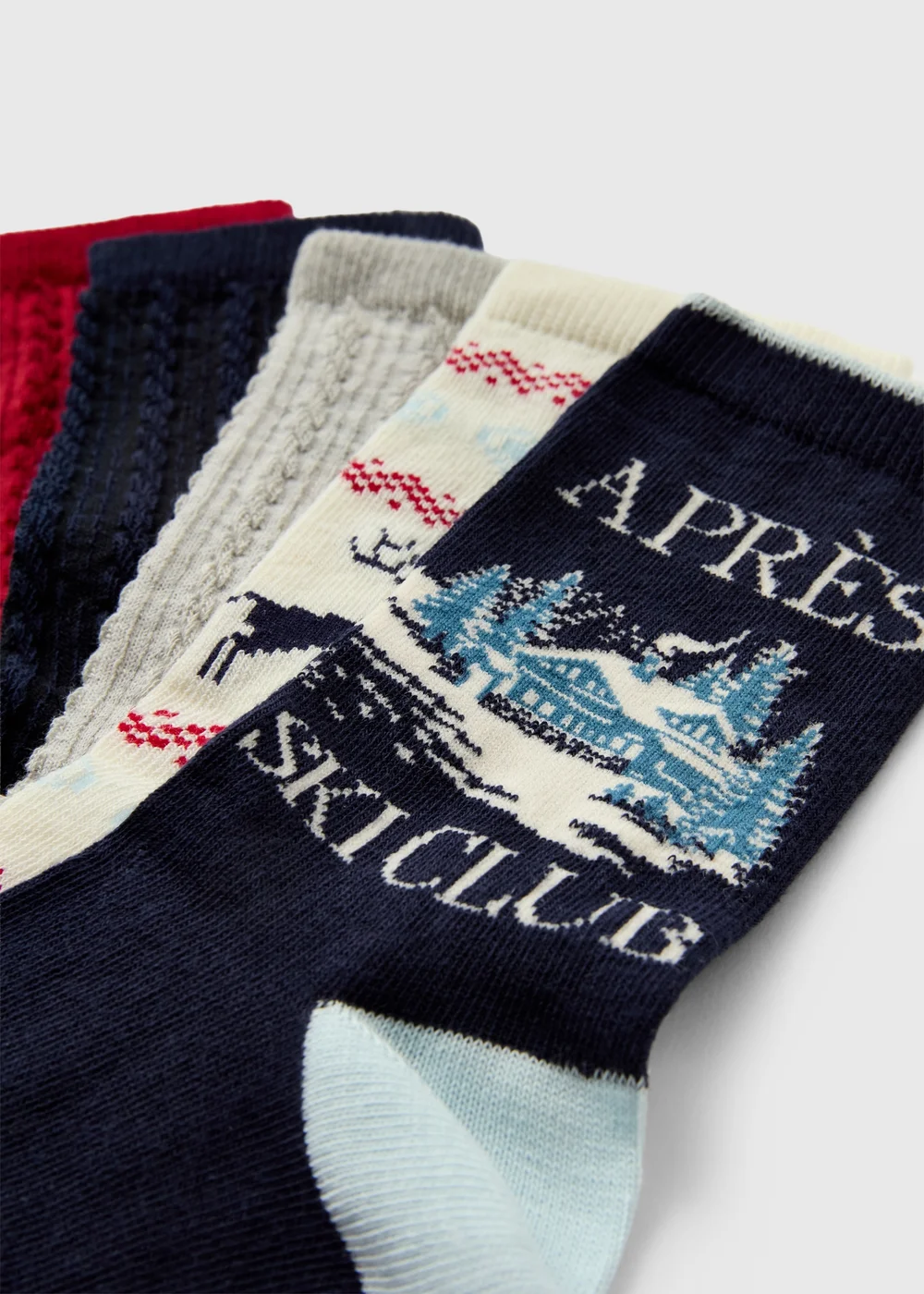 5 Pack Navy/Red Ski Resort Socks - One Size Image 2