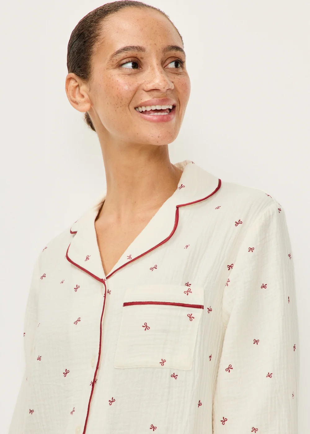 Cream Bow Pattern Traditional Pyjamas - 8 Image 3