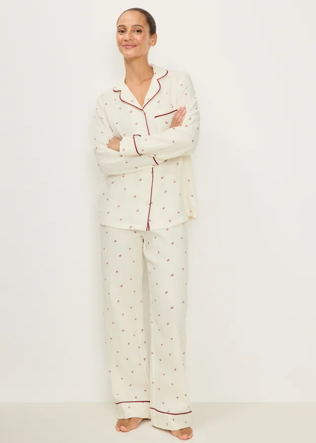Cream Bow Pattern Traditional Pyjamas