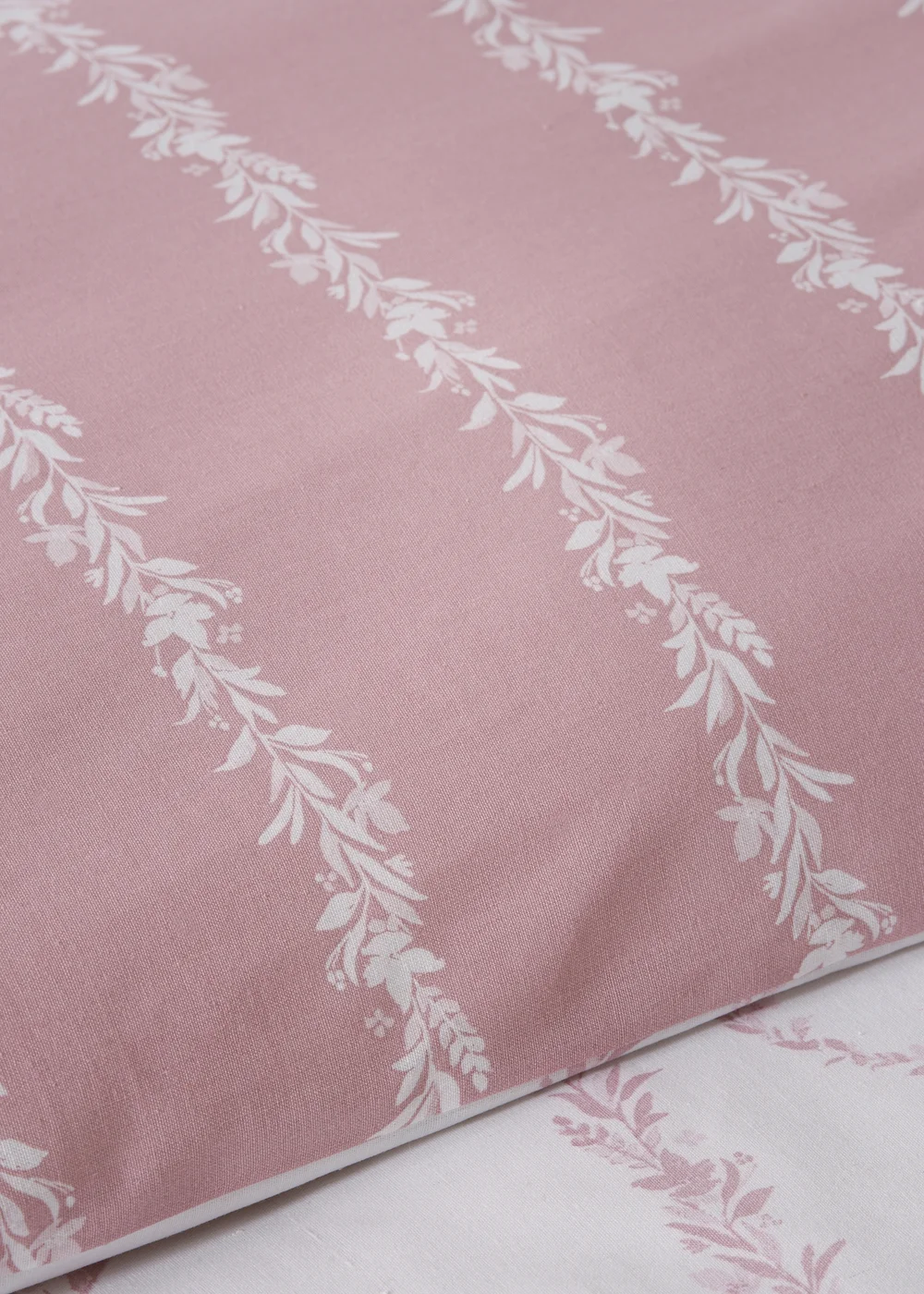 Pink Heart Stripe Duvet Set - Single Image 3
