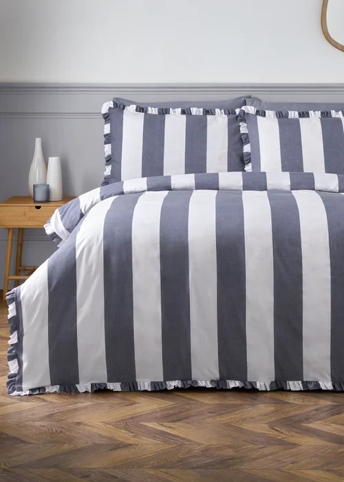 Blue Wide Stripe Pleat Duvet Set - Double Image 1