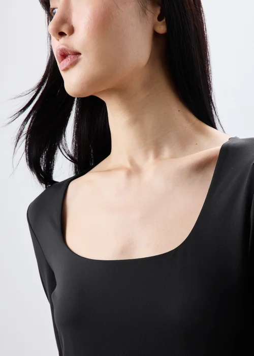Black Low Neck Top - 8 Image 2