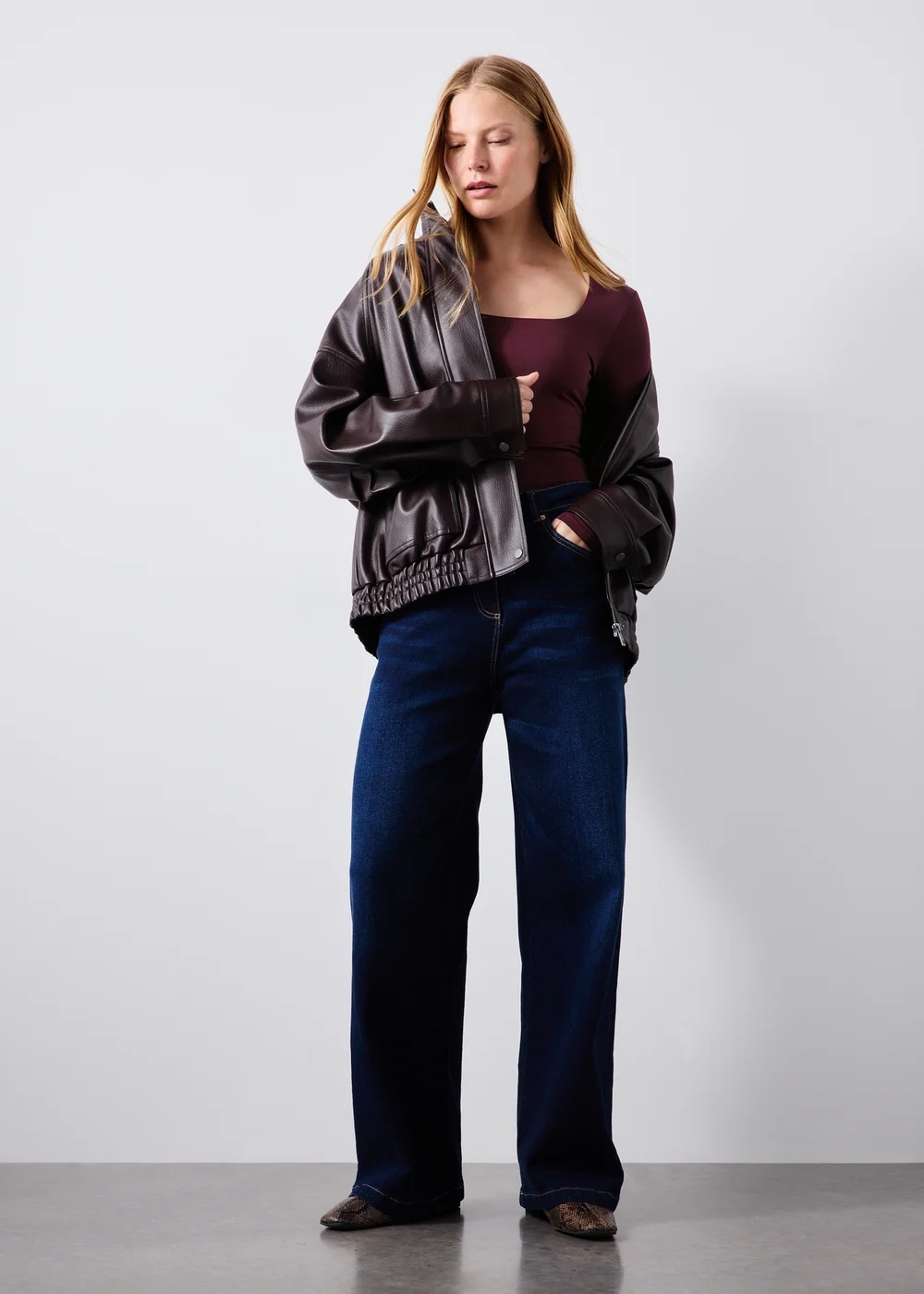 Burgundy Low Neck Top - 8 Image 1