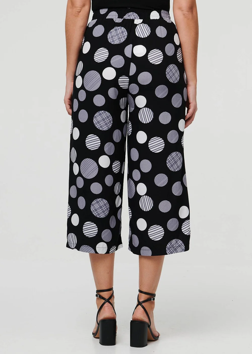 Izabel London Black Spotty Print Tie Waist Cropped Trousers - 10 Image 2