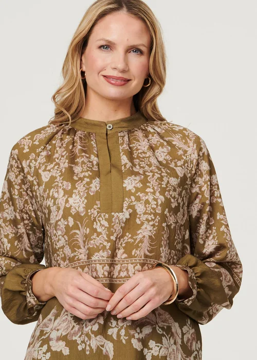 Izabel London Green Floral Long Sleeve High Neck Blouse - 12 Image 3