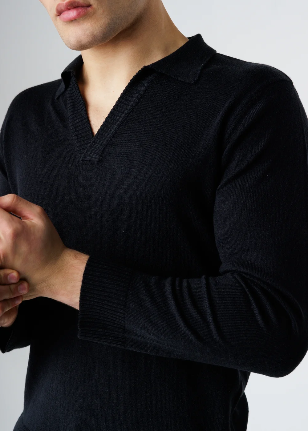 Influence Black Revere Collar V-Neck Polo-Style Long Sleeve Knit Jumper - S Image 3